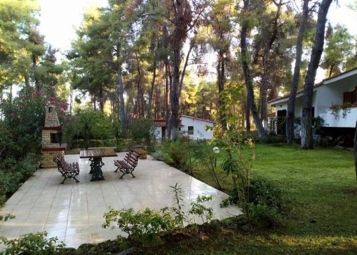 Family Villa in Sani - Sleeps 6 - Parking - Wifi
