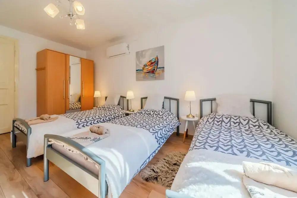 Countess House With Jacuzzi and Sauna