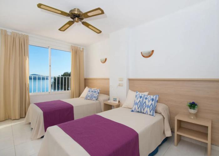 Apartamentos Calablanca