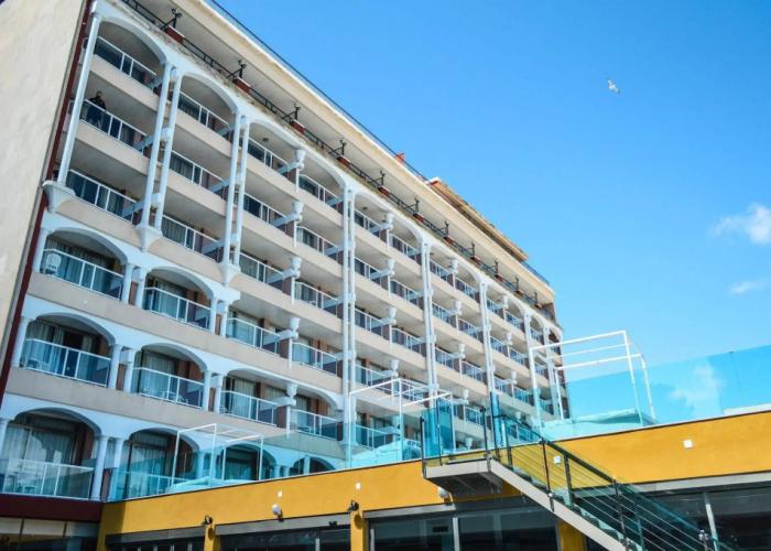 Hotel Seramar Comodoro Playa