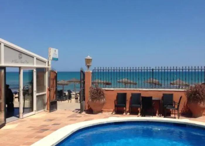 Lloyds Beach Club Aparthotel