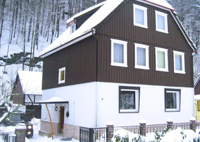 Spacious Holiday Home in Zorge Near the Forest