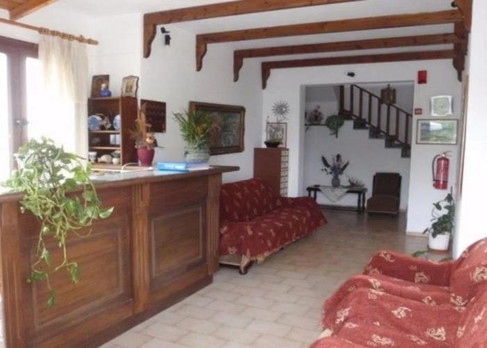 Alekos Rooms and Apartments