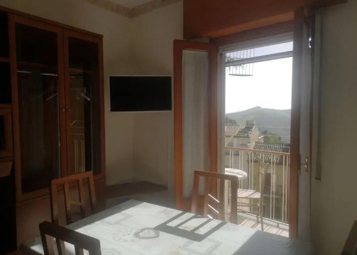 Antico Portale Host Roberto