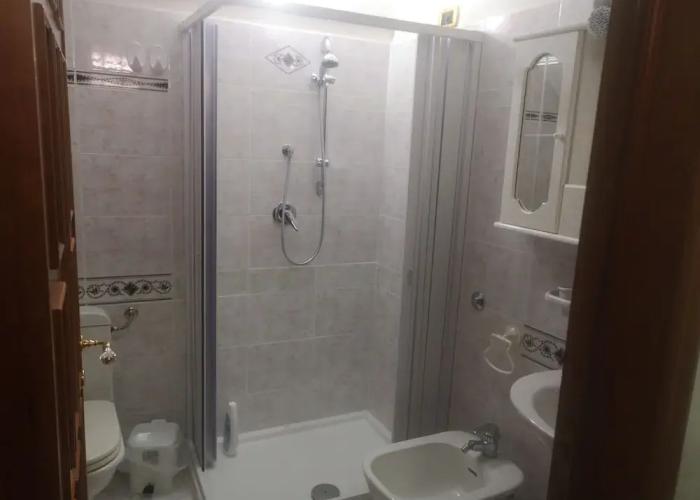 Antico Portale Host Roberto