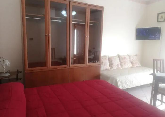 Antico Portale Host Roberto