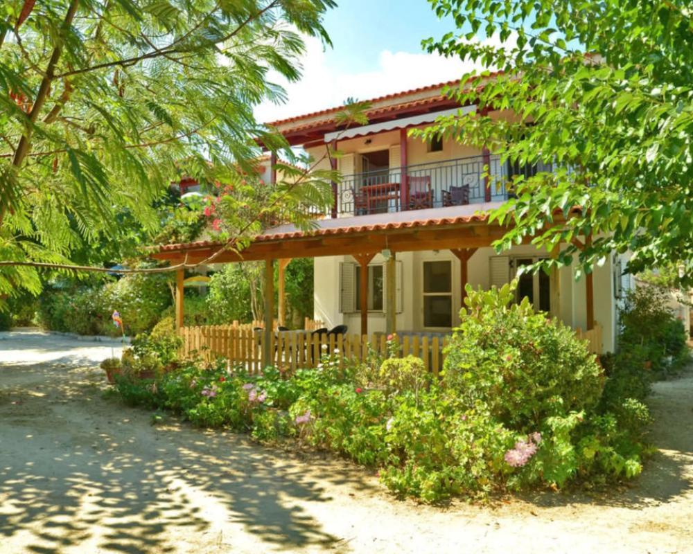 фото Lemonia Accommodations