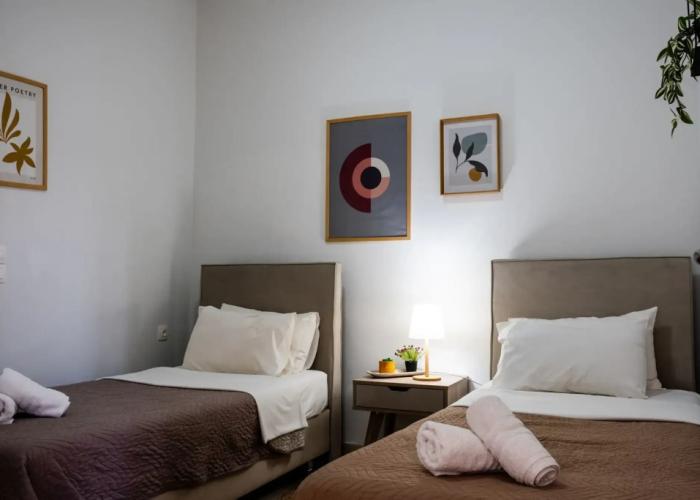 Tesys Studios & Apartments