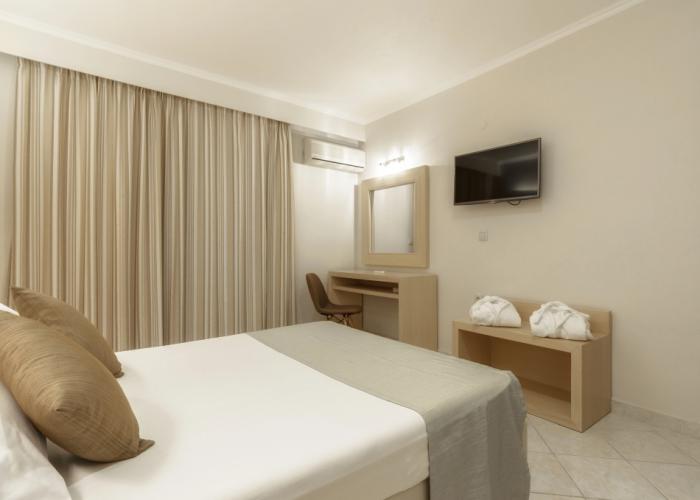 Karras Hotel