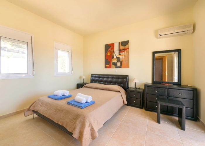 Athoniki Villas