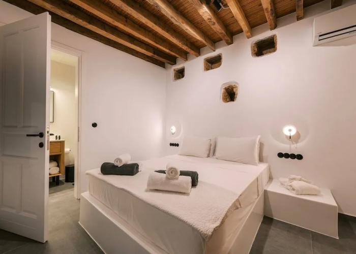 Kalathos Square Luxury Suites