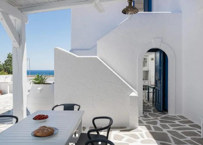 Kalathos Square Luxury Suites