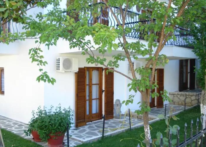 Apartments Eytyxia