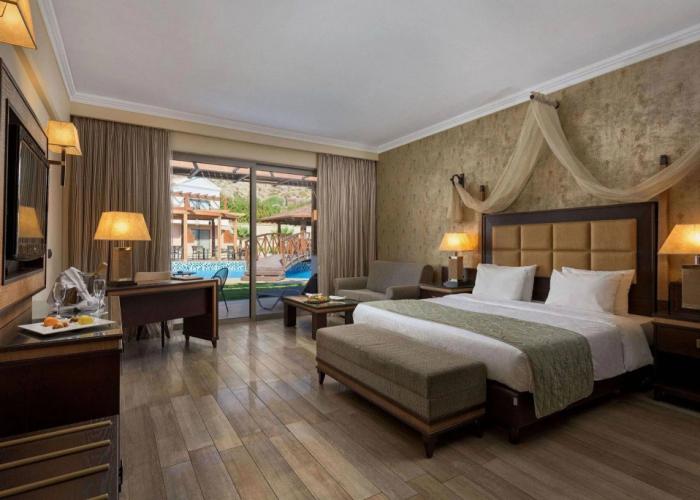 La Marquise Luxury Resort Complex