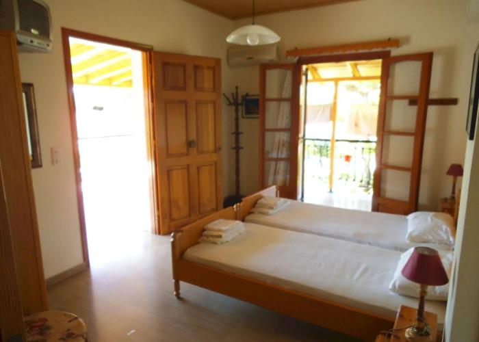 Villa Xenos Studios & Apartments