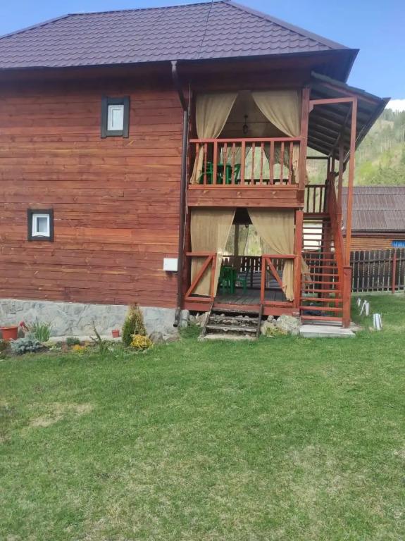 Altay Dacha 22 Guest House