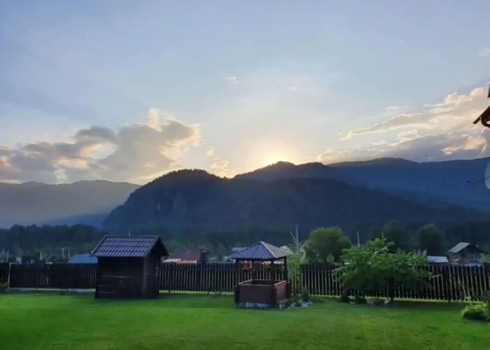 Altay Dacha 22 Guest House