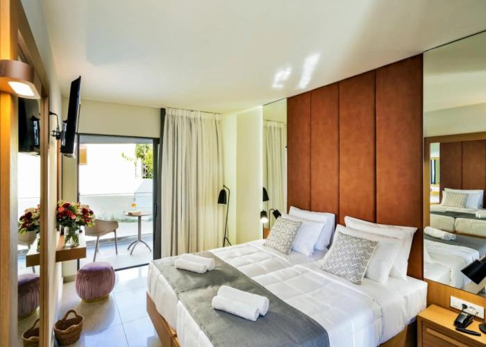 Elia Agia Marina Hotel