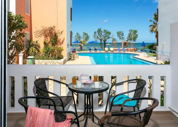 Eden Beach Hotel