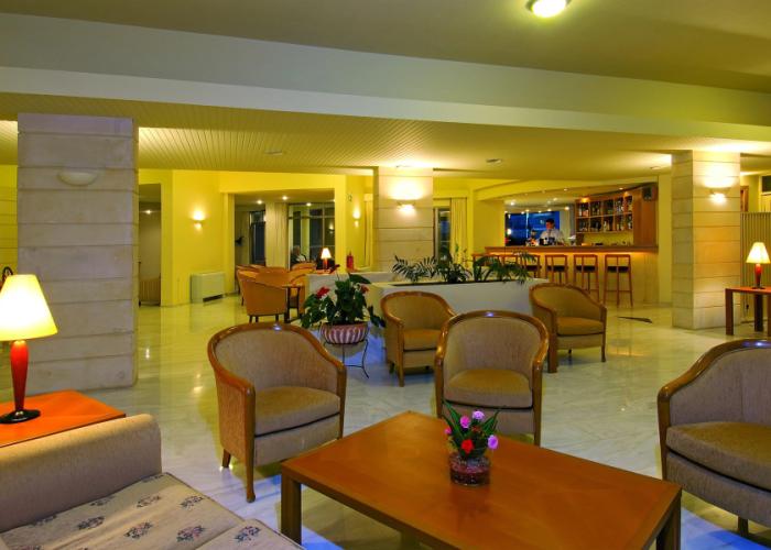 Santa Marina Beach Hotel