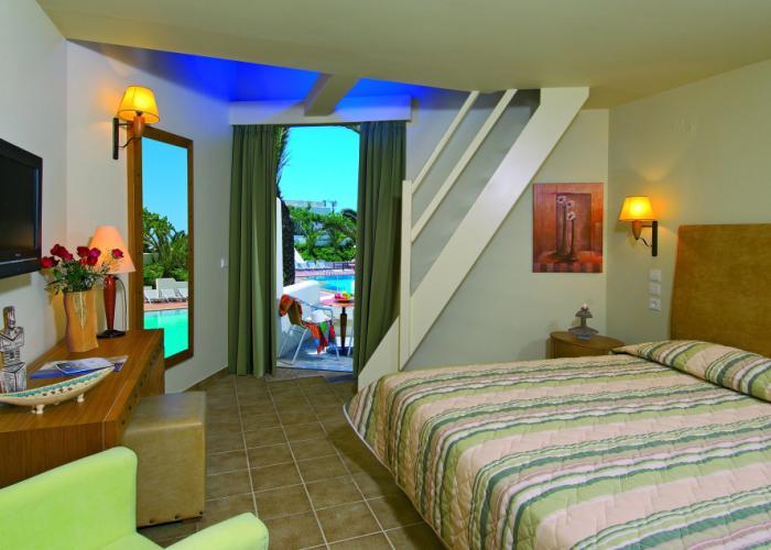 Santa Marina Beach Hotel
