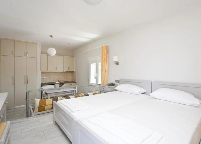 Phaedra Hotel