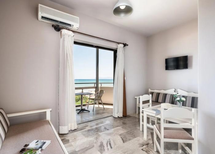 Lia Apartments