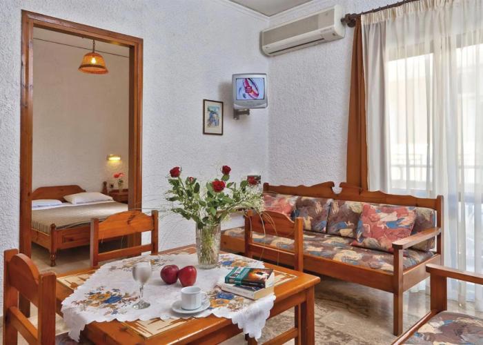 Lia Apartments
