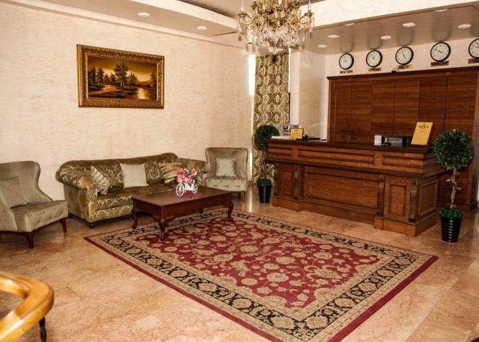 Iberia Palace Hotel & Restaurant