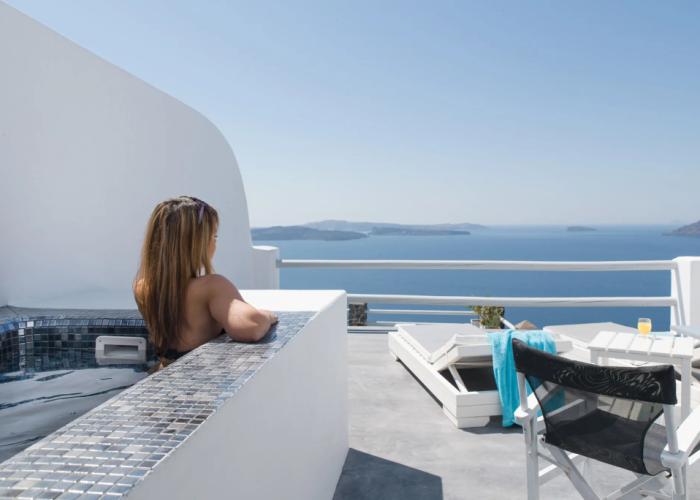 Oia Suites
