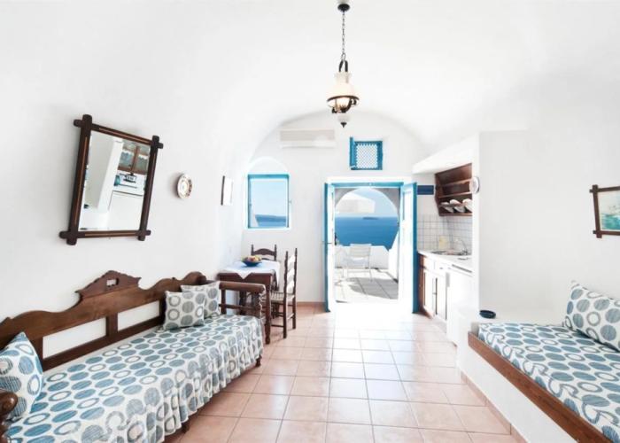 Nikos Villas