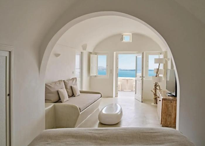 Mystique, a Luxury Collection Hotel, Santorini
