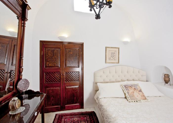 Alexander's Suites
