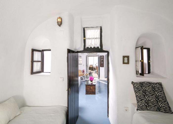 Alexander's Suites