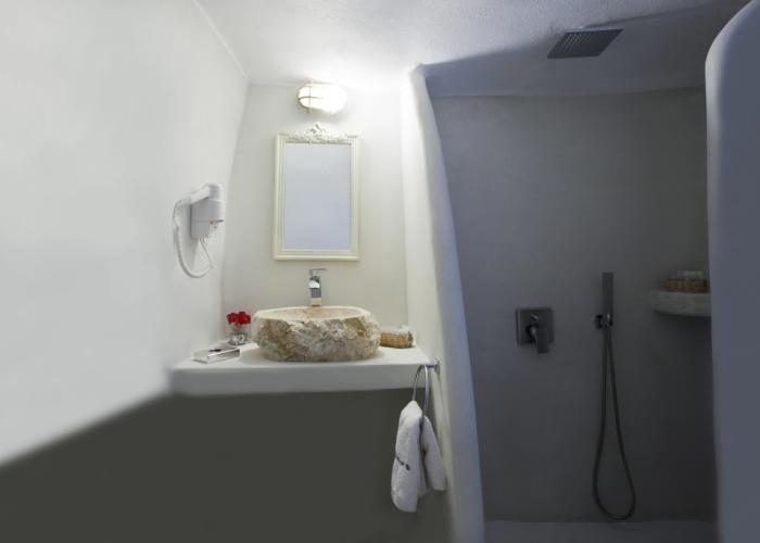 Alexander's Suites