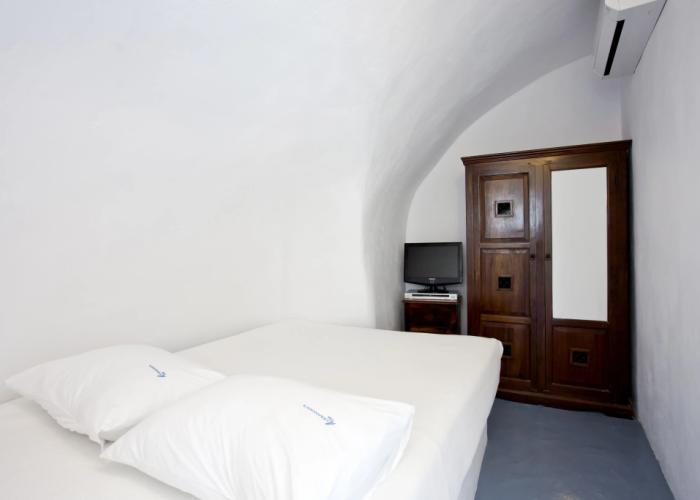 Alexander's Suites
