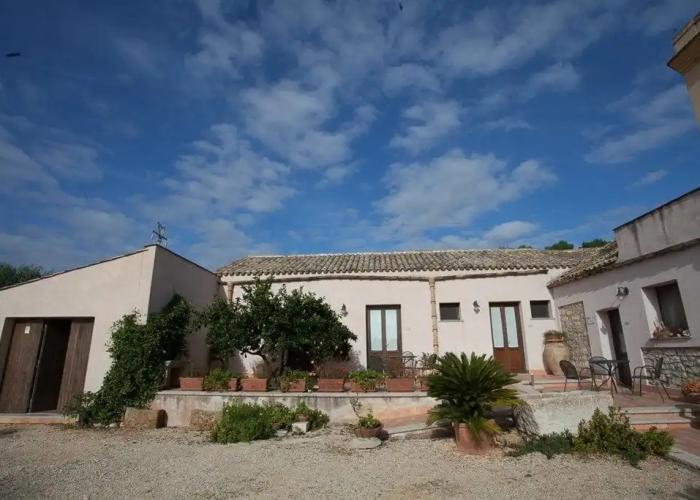 Agriturismo Baglio Donna Santa