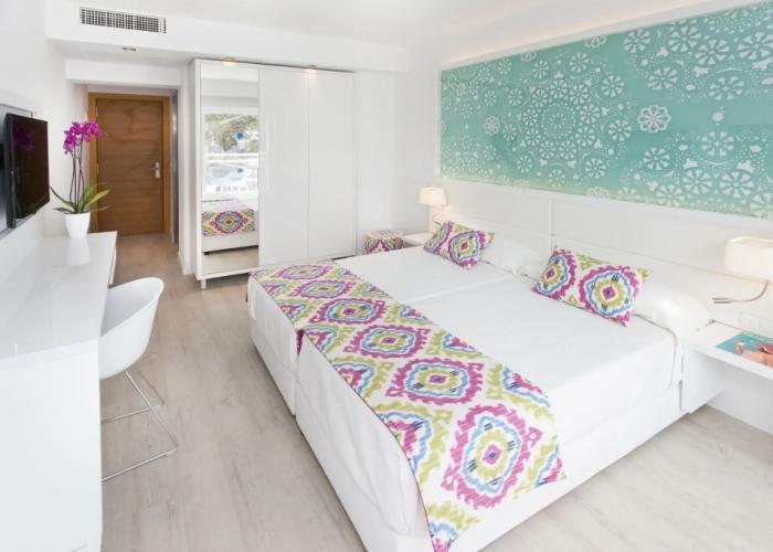 Grupotel Ibiza Beach Resort - Adults Only