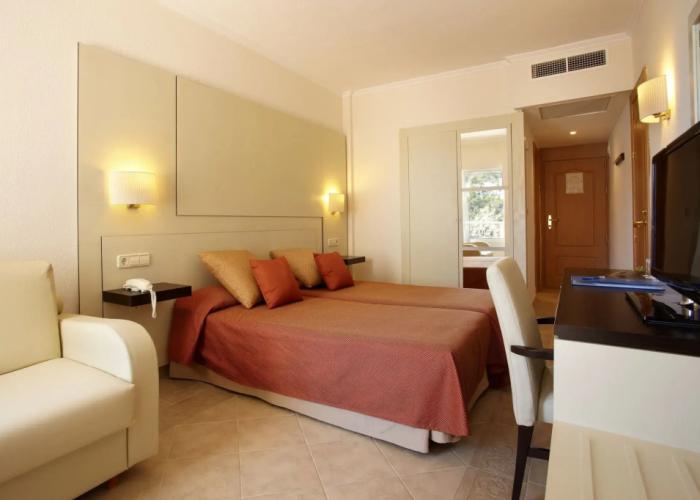 Grupotel Imperio Playa