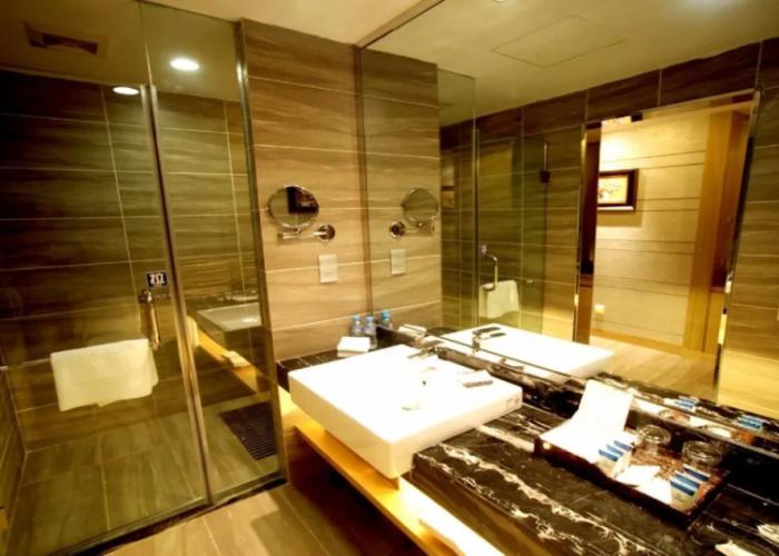 Manhattan Hotel