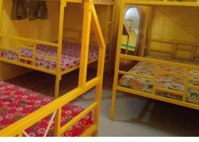 Yellow HOUSE Vacation Rental