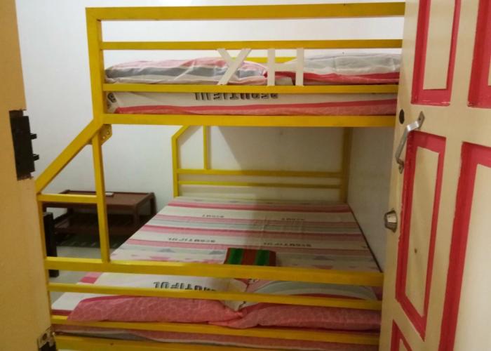 Yellow HOUSE Vacation Rental