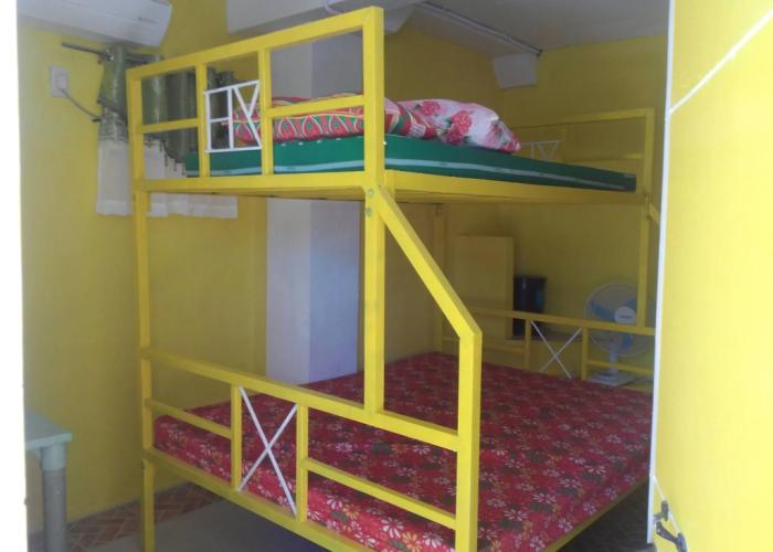 Yellow HOUSE Vacation Rental