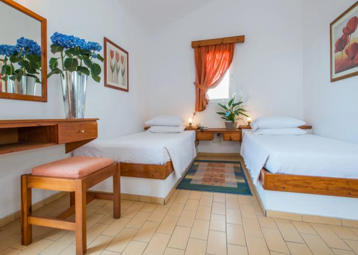 Delfinia Hotel & Bungalows