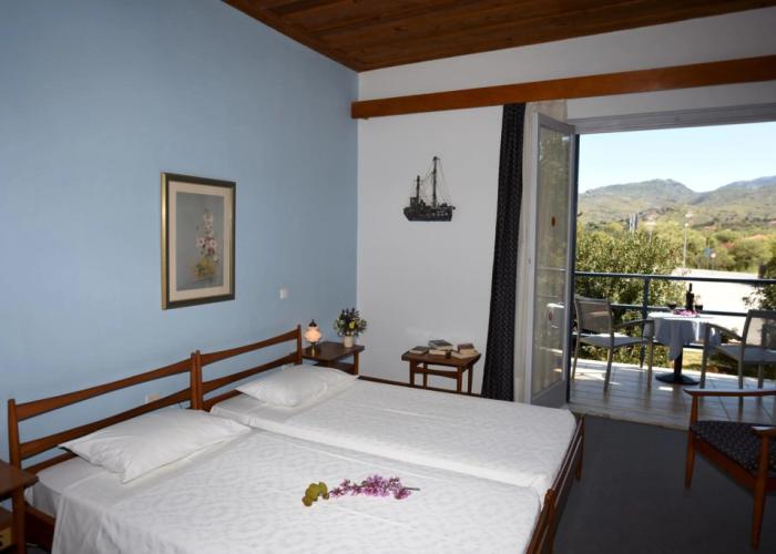 Delfinia Hotel & Bungalows