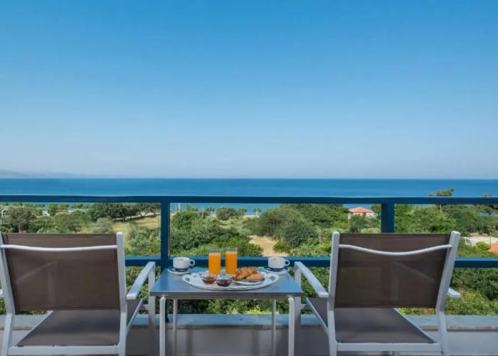 Delfinia Hotel & Bungalows
