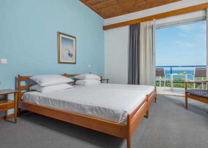 Delfinia Hotel & Bungalows