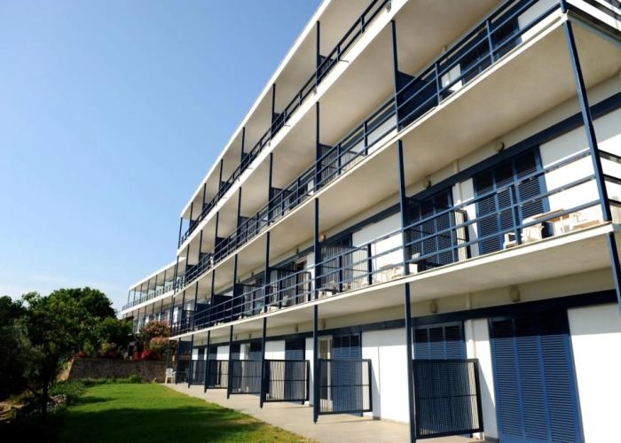 Delfinia Hotel & Bungalows