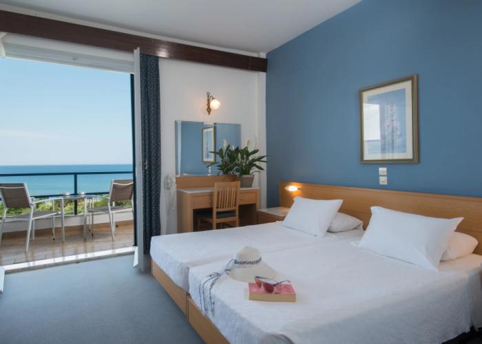 Delfinia Hotel & Bungalows