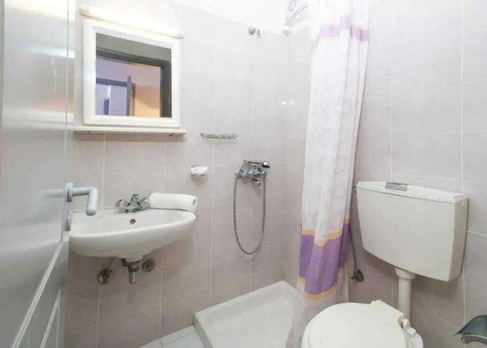 Nikos BnB